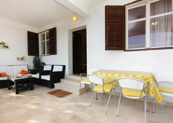 By The Sea Ivan Dolac, Hvar - 5709 *